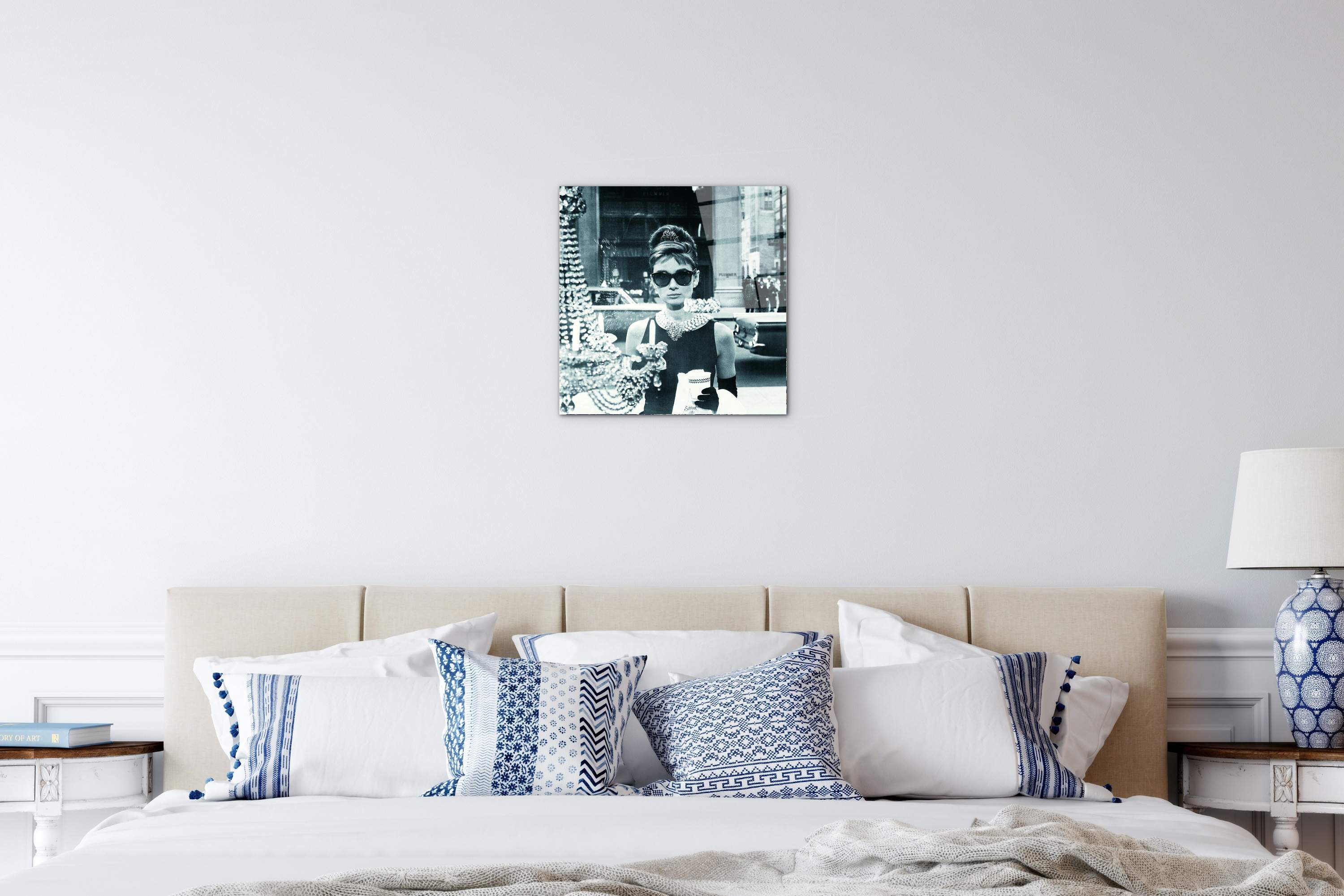 homage-to-audrey-colazione-da-tiffanyas10049-