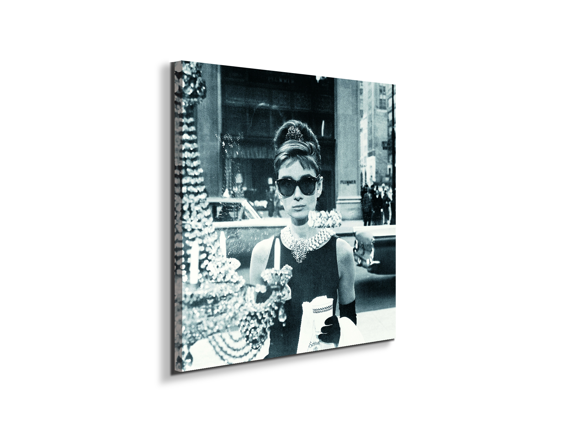 homage-to-audrey-colazione-da-tiffanyas10049-