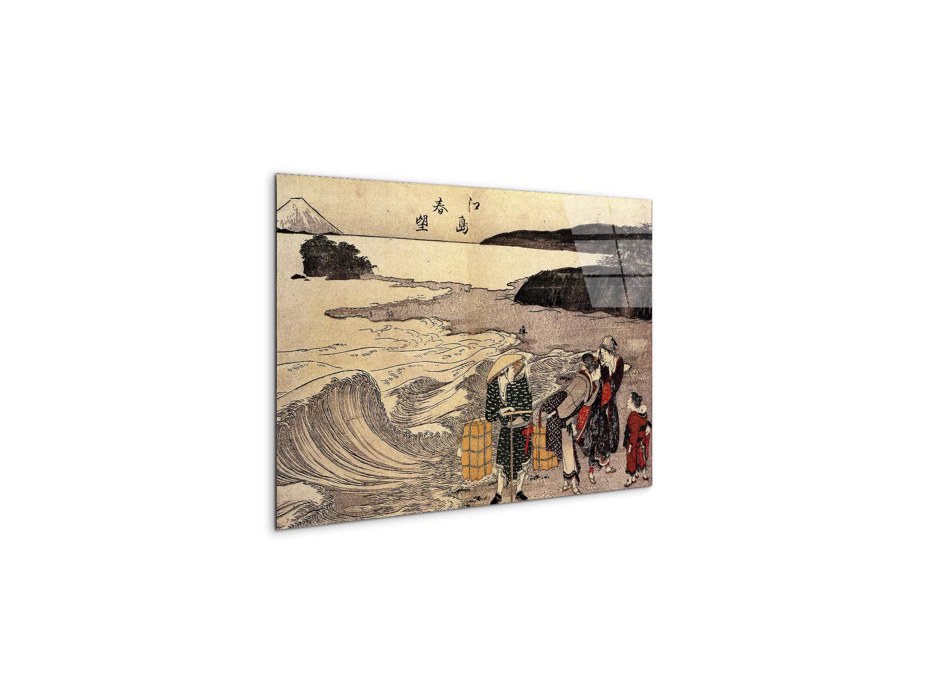 women-on-the-beach-of-enoshimaas90211-