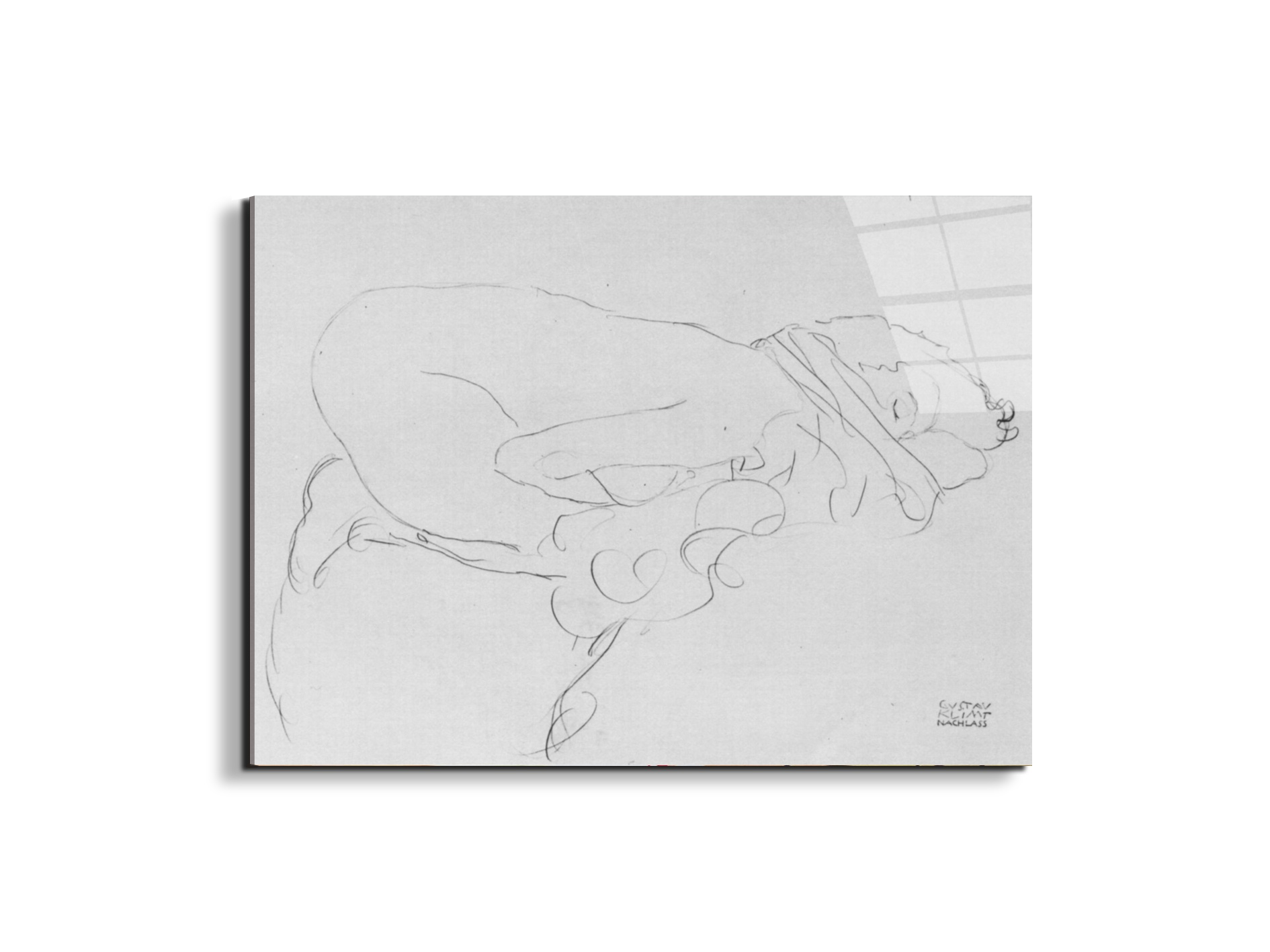crouching-to-right-as90263-
