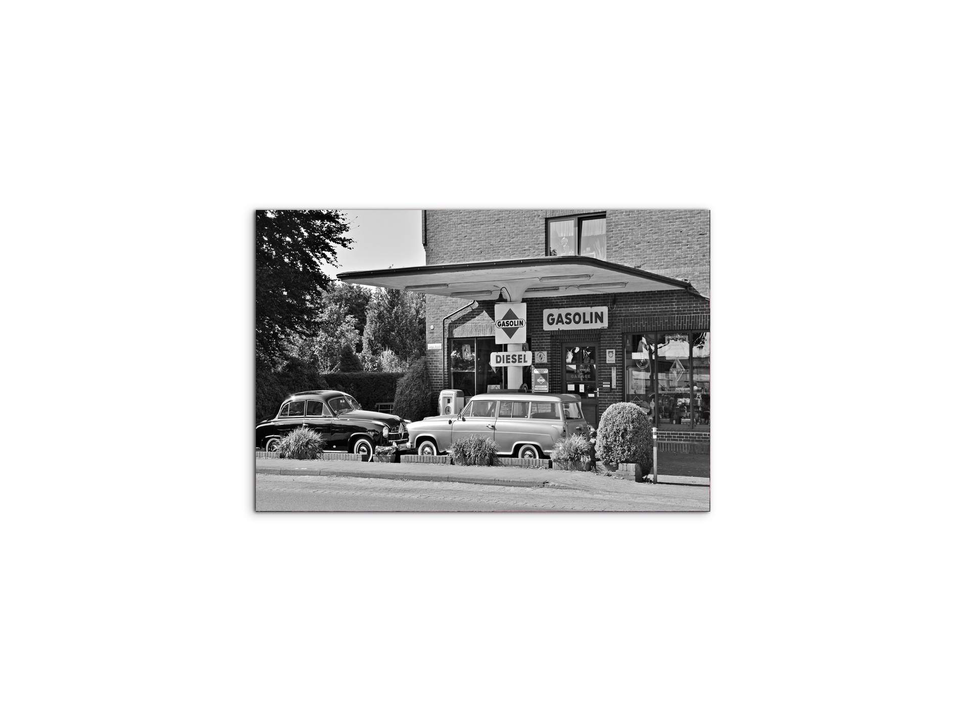petrol-stations-iias93335-