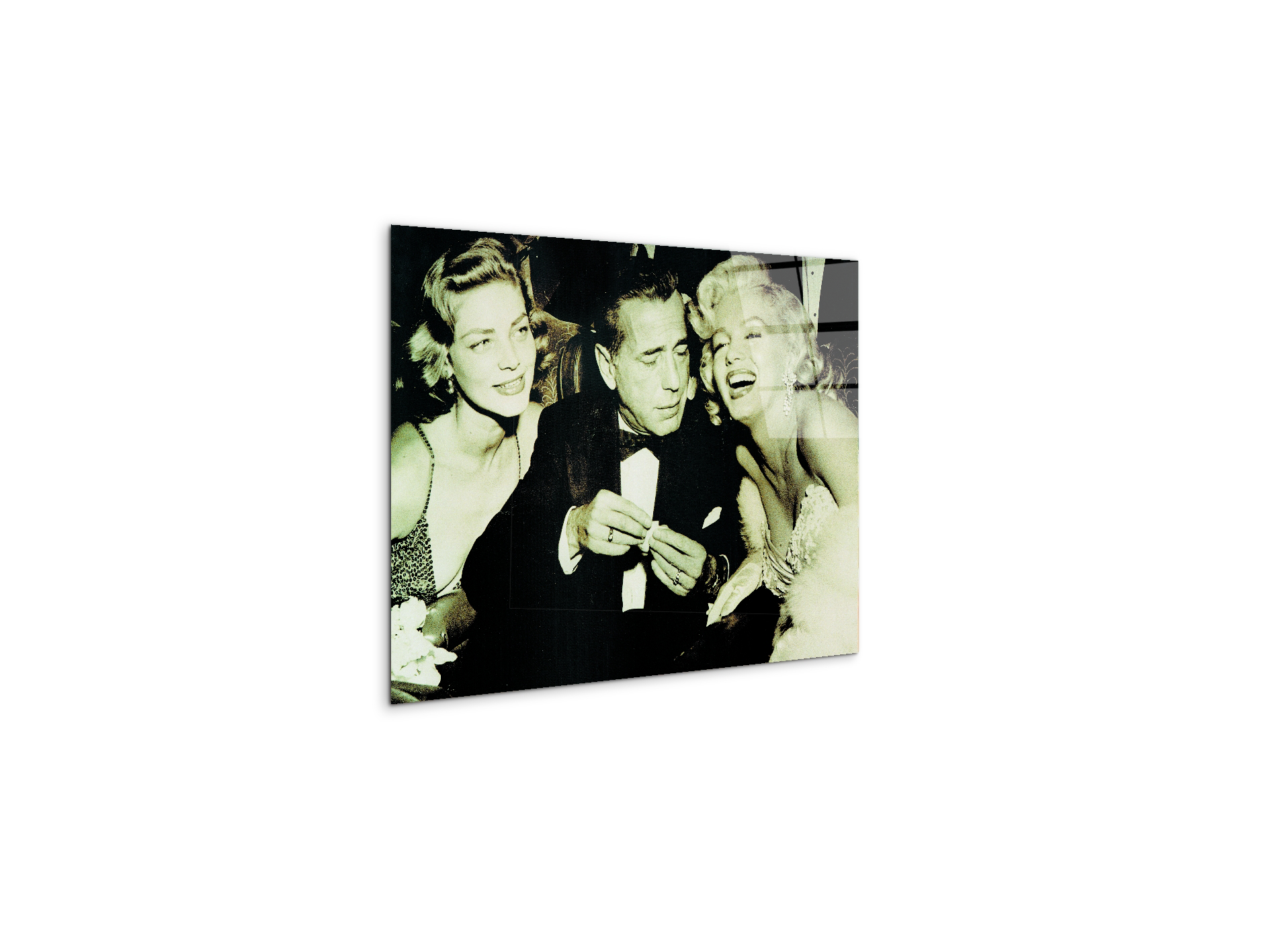 hollywood-triangleec22253-