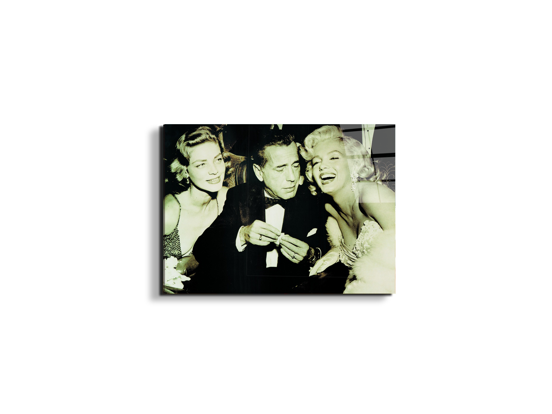 hollywood-triangleec22253-