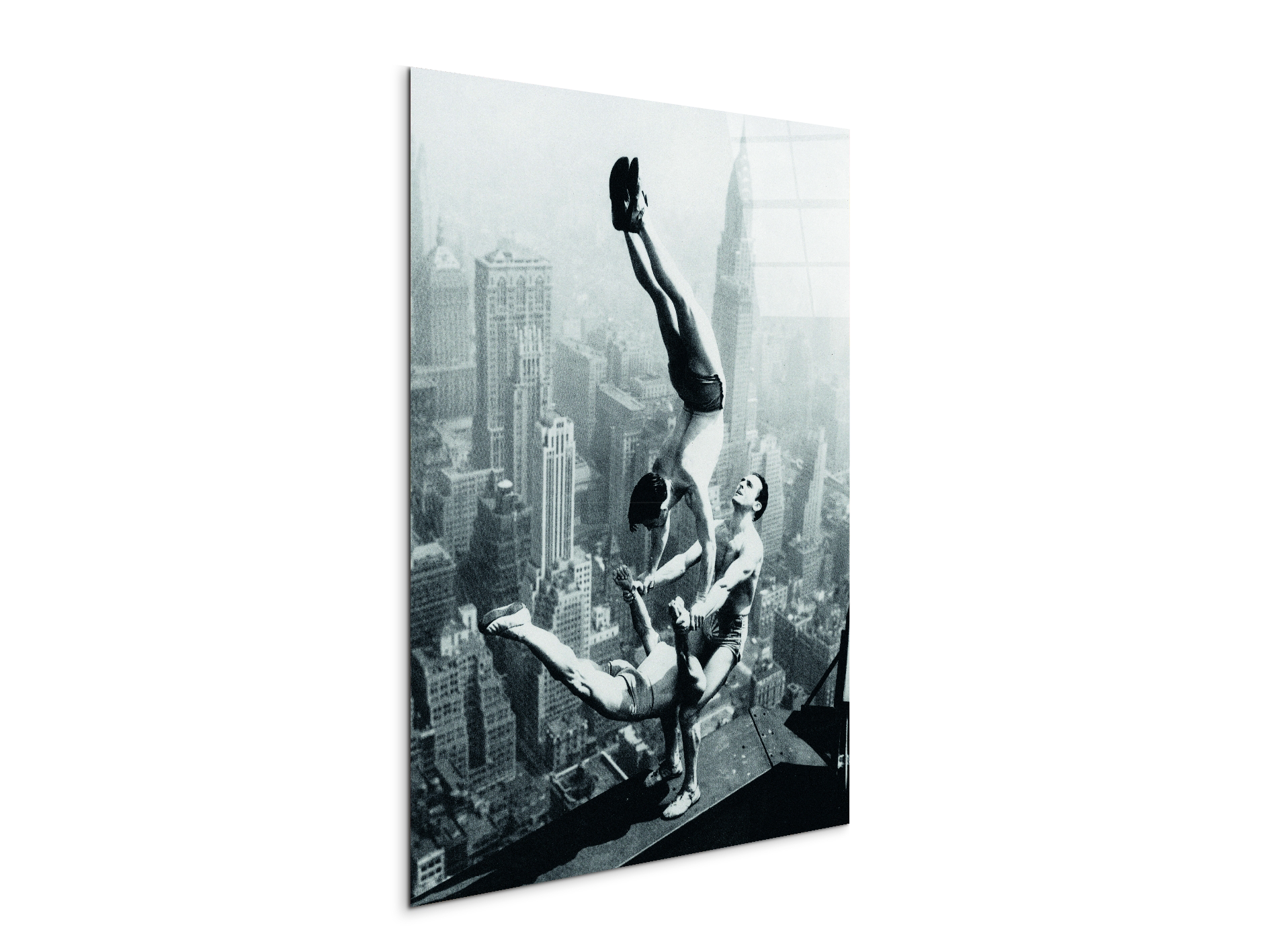 acrobats-at-the-empire-state-buildingec22254-