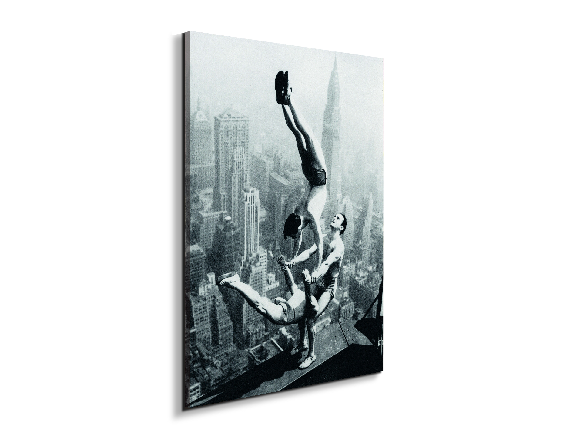 acrobats-at-the-empire-state-buildingec22254-