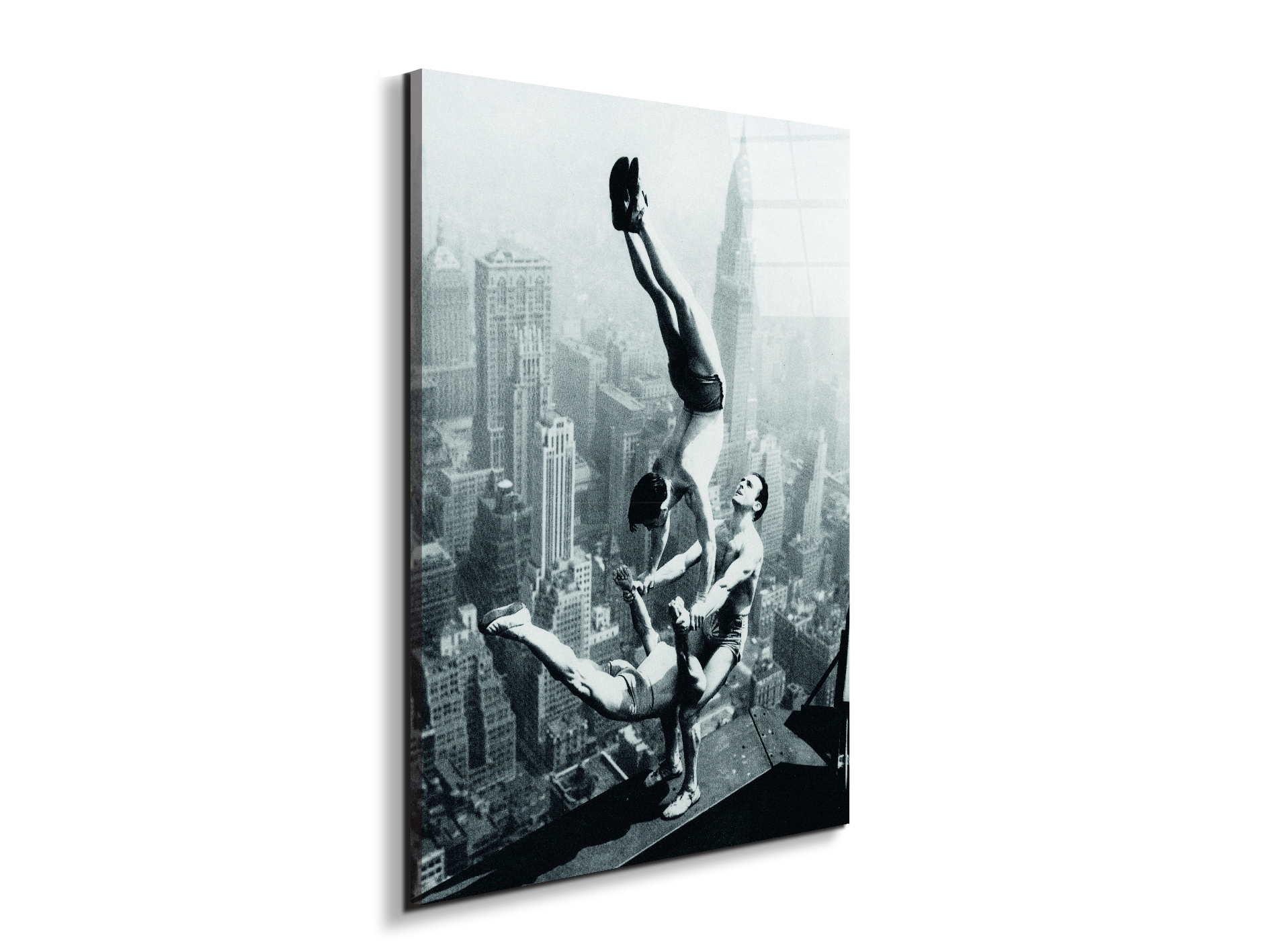 acrobats-at-the-empire-state-buildingec22254-