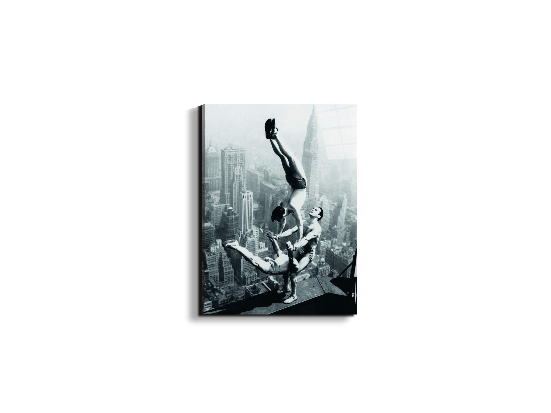 acrobats-at-the-empire-state-buildingec22254-