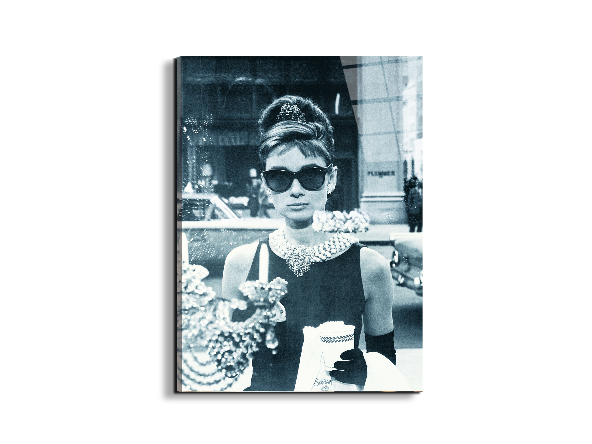homage-to-audrey-colazione-da-tiffany-iias10048-