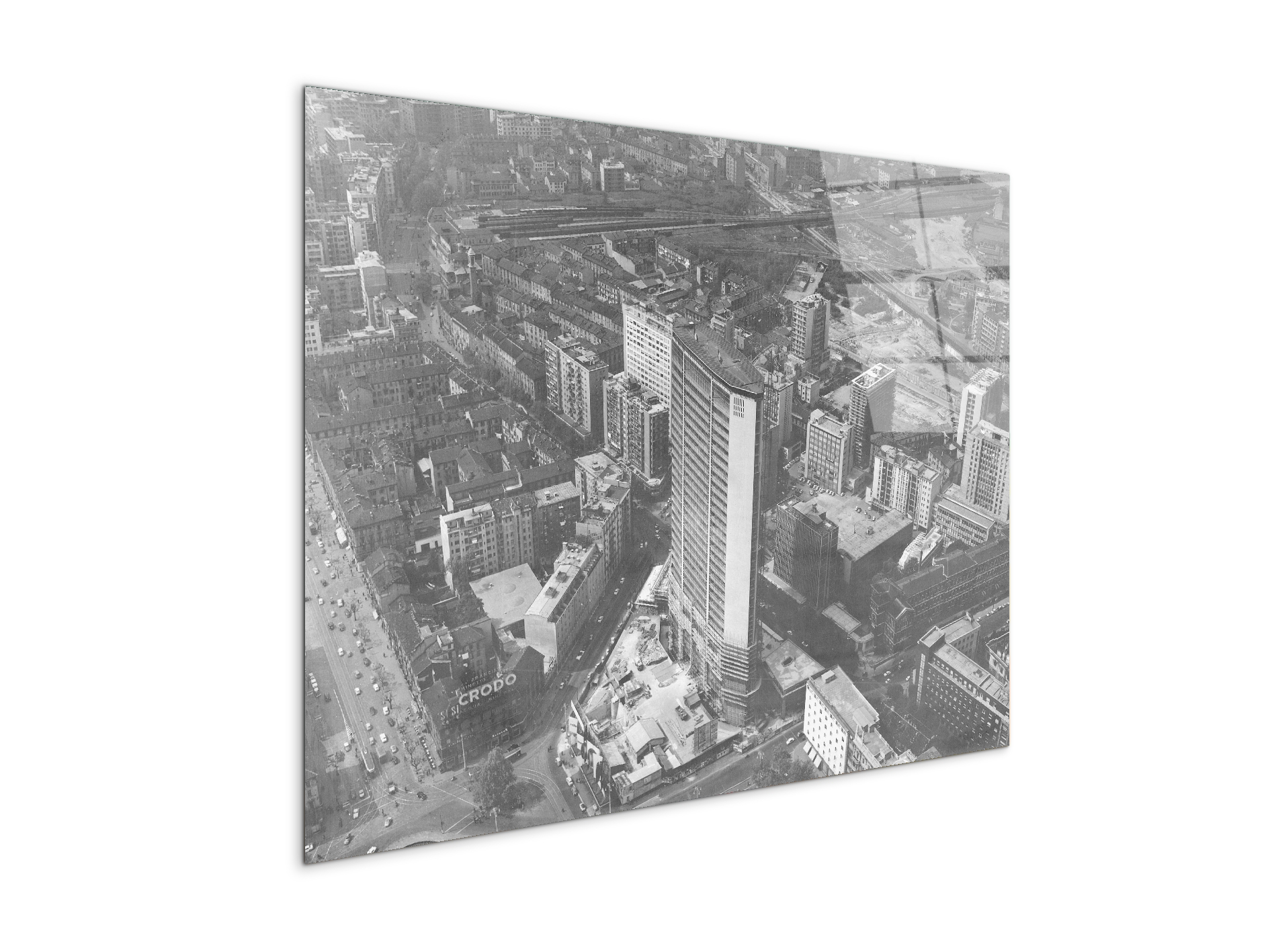milan-crodoec21510-