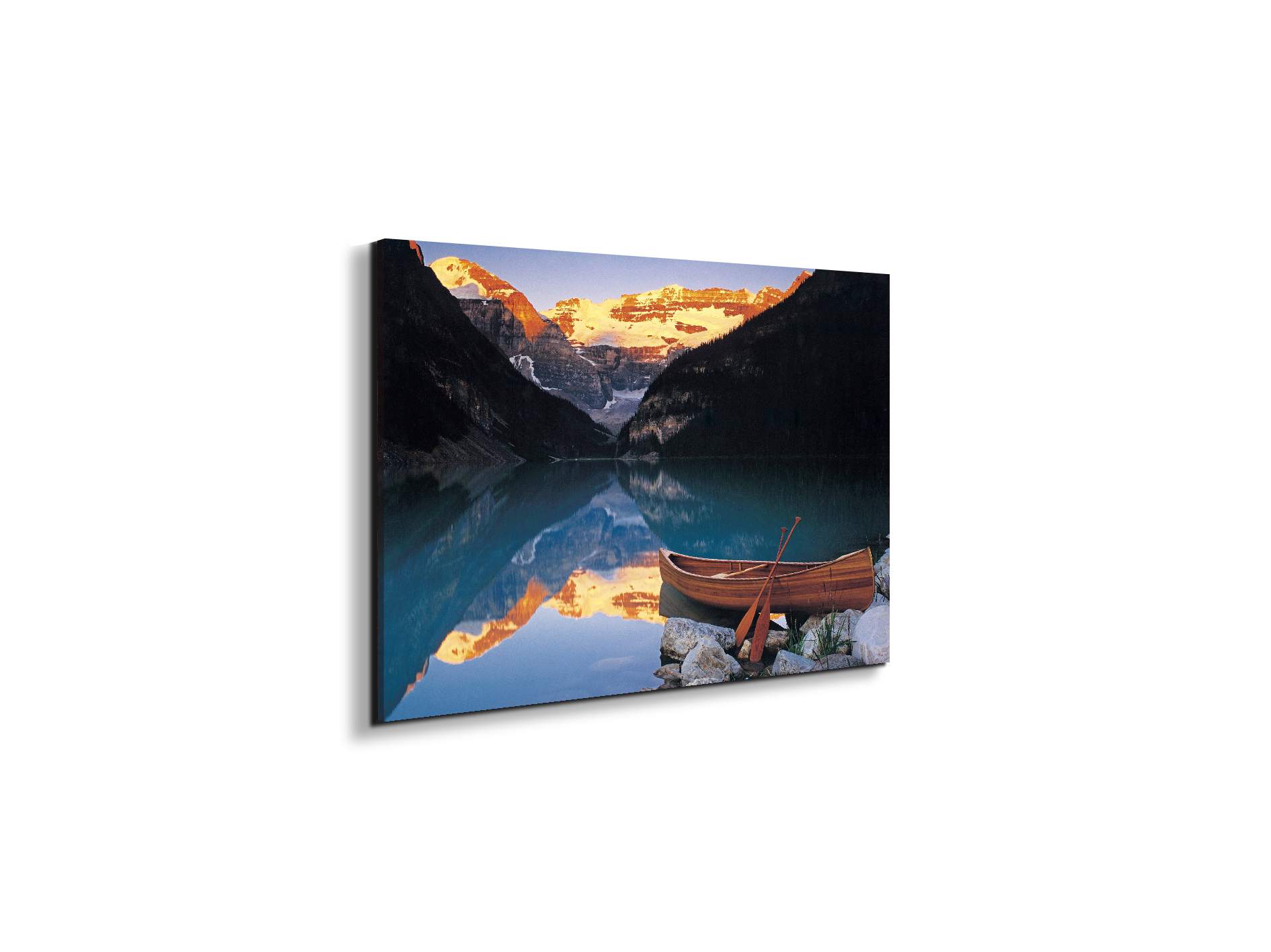 canoe-on-lake-louiseec22112-